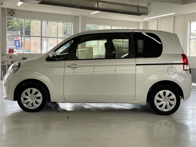 Toyota PORTE 2014-01 11742-7