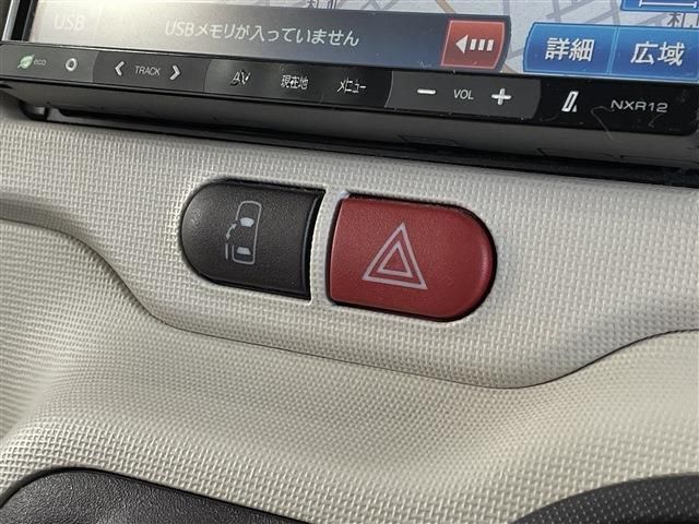 Toyota PORTE 2014-01 11742-21