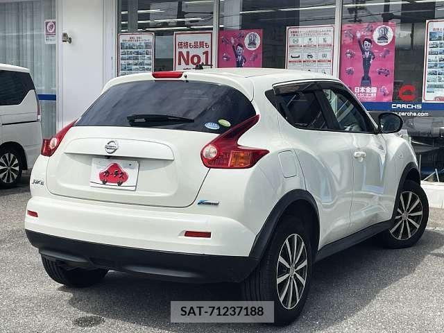Nissan JUKE 2012-01 229579-2