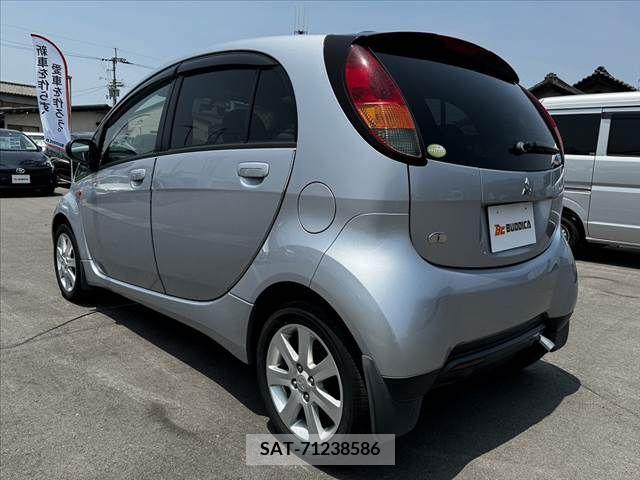Mitsubishi I 2006-02 269058-12