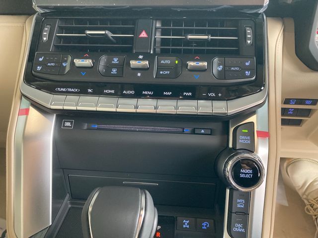 Toyota LAND CRUISER 2023-04 3660-18