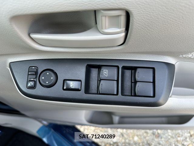 Nissan ROOX 2022-03 215966-9