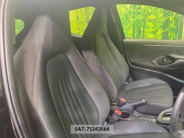 Toyota YARIS 2022-11 290790-10