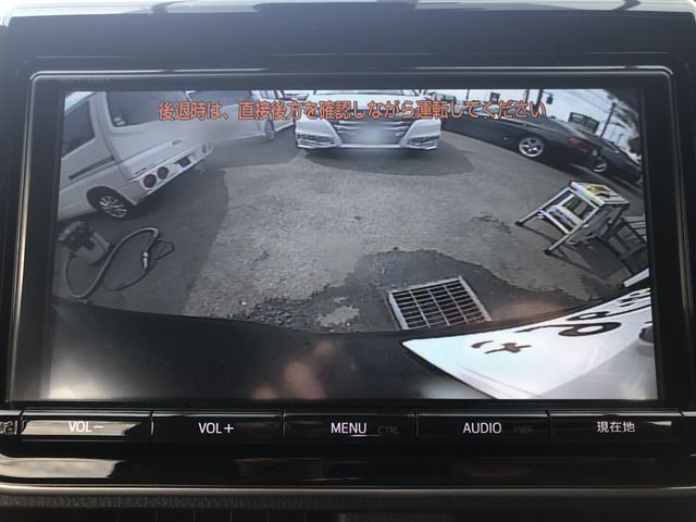 Toyota NOAH 2017-07 8198-4