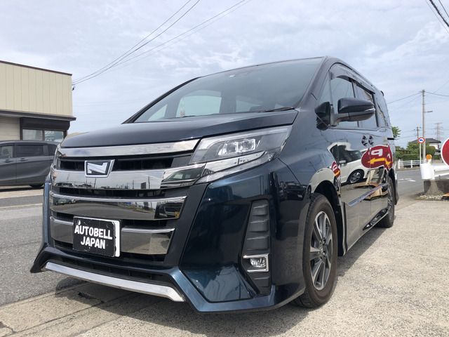 Toyota NOAH 2017-07 8198-0