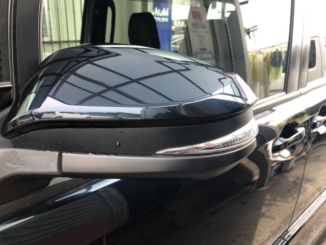 Toyota NOAH 2017-07 8198-16