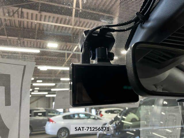 Nissan KICKS 2022-01 396999-4