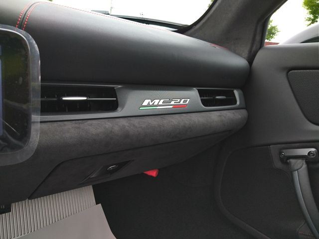Maserati MC20 2023-06 11333-19