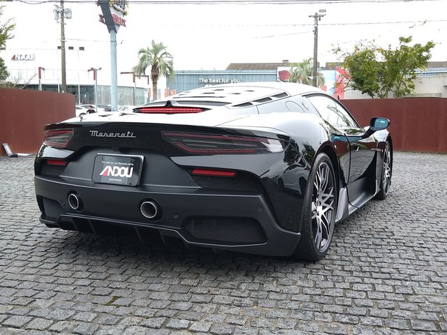 Maserati MC20 2023-06 11333-3