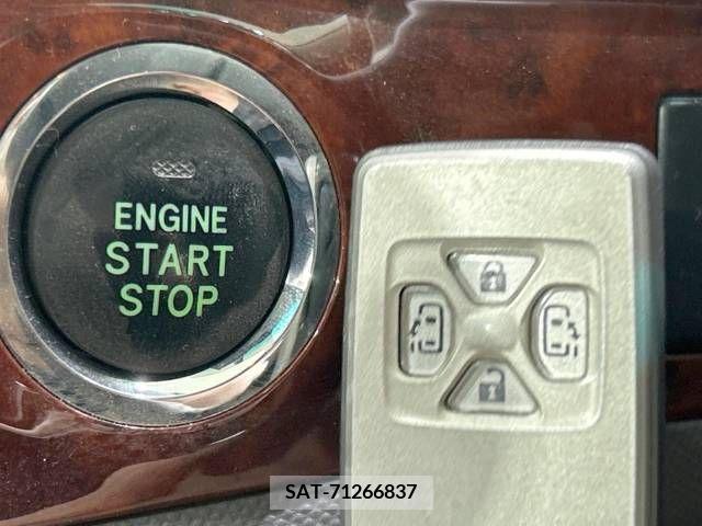Toyota ESTIMA 2009-10 268698-7