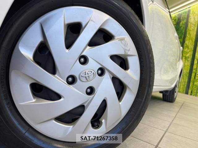 Toyota AQUA 2019-03 329356-14