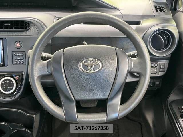 Toyota AQUA 2019-03 329356-12
