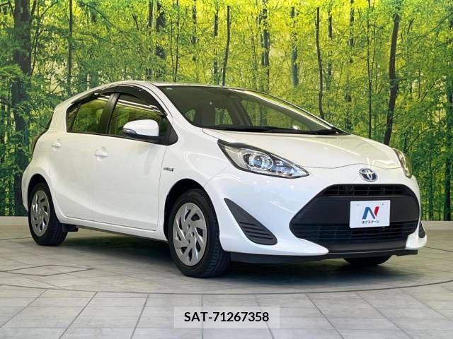 Toyota AQUA 2019-03 329356-17