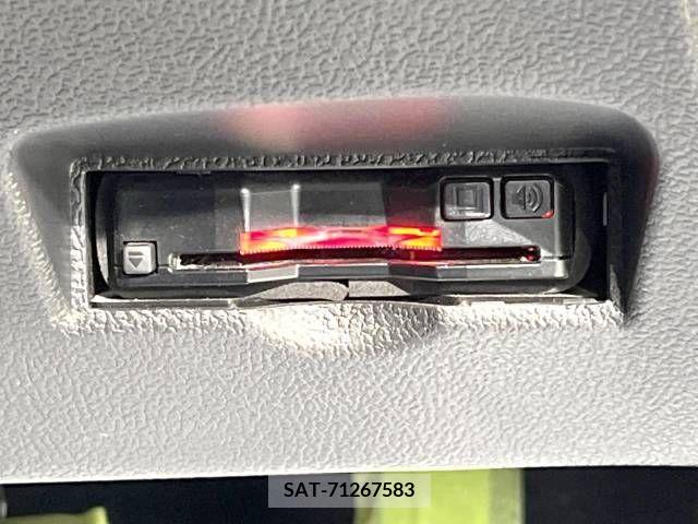 Toyota PRIUS 2021-03 218923-6