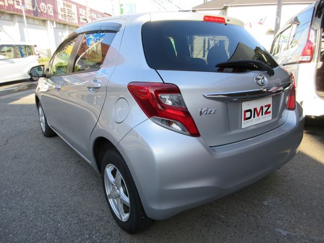 Toyota VITZ 2015-10 13154-4