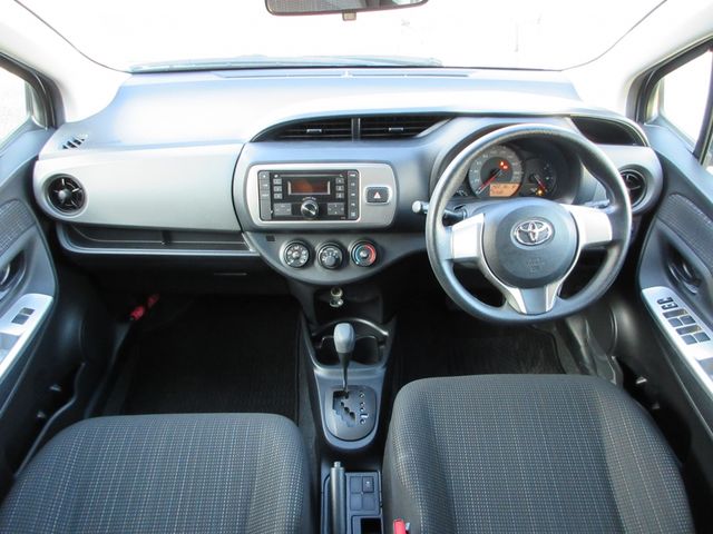 Toyota VITZ 2015-10 13154-14