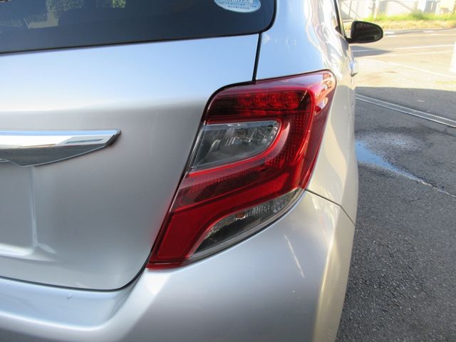 Toyota VITZ 2015-10 13154-18