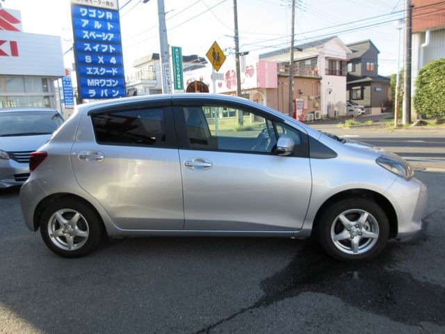 Toyota VITZ 2015-10 13154-7