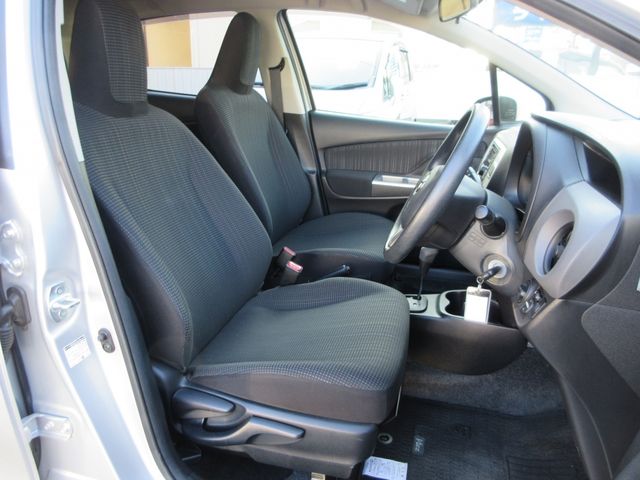 Toyota VITZ 2015-10 13154-9