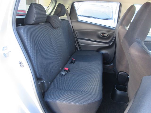 Toyota VITZ 2015-10 13154-11