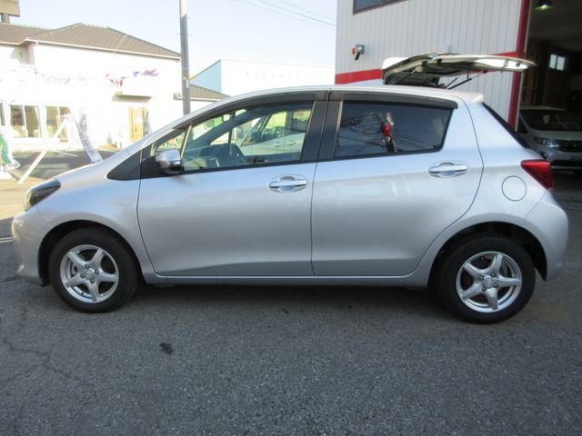 Toyota VITZ 2015-10 13154-6