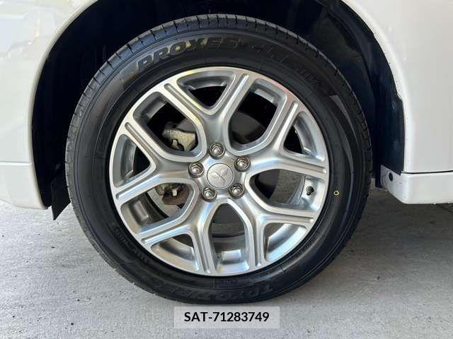 Mitsubishi OUTLANDER PHEV 2013-11 281117-15