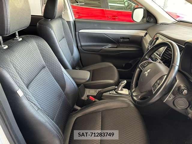 Mitsubishi OUTLANDER PHEV 2013-11 281117-18