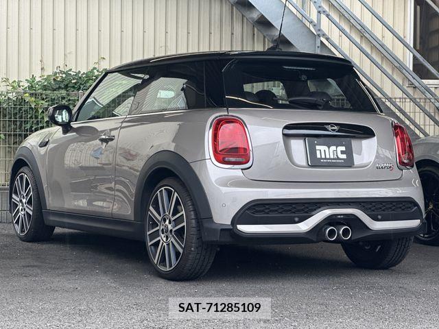 Bmw MINI 2021-08 337221-24