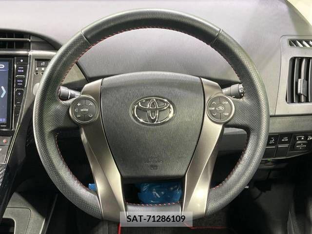Toyota PRIUS 2013-08 237524-11