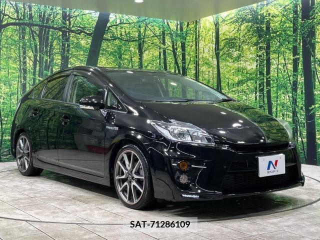 Toyota PRIUS 2013-08 237524-16