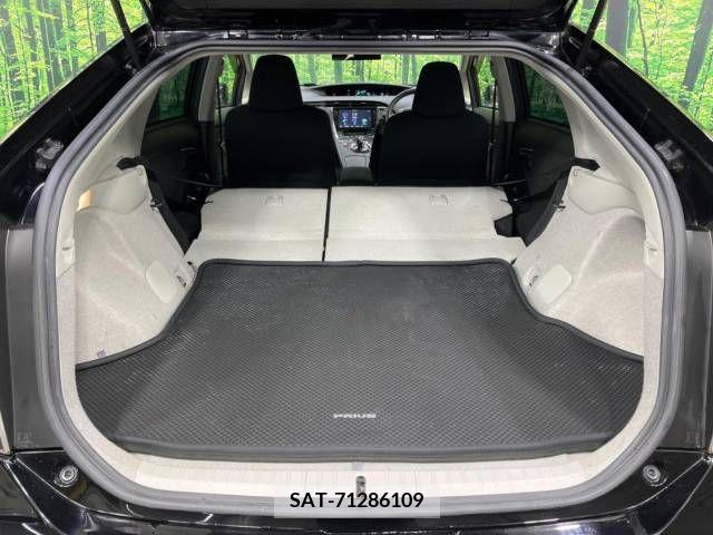Toyota PRIUS 2013-08 237524-10