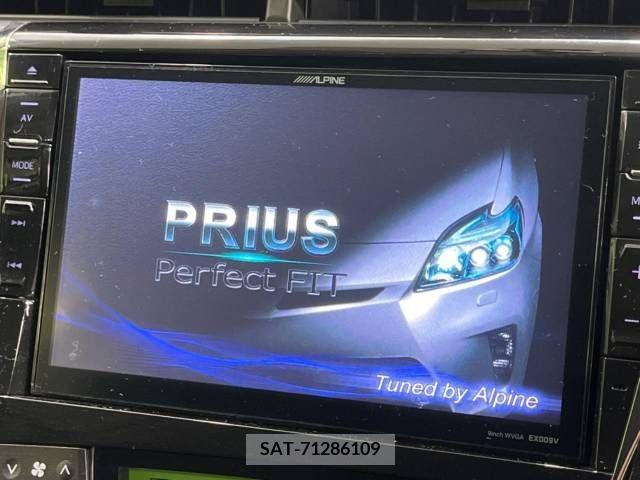 Toyota PRIUS 2013-08 237524-2