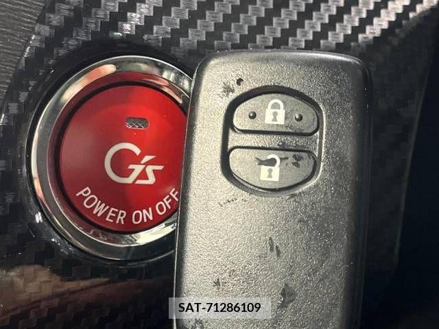 Toyota PRIUS 2013-08 237524-6