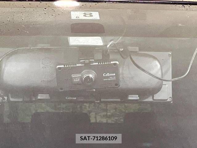 Toyota PRIUS 2013-08 237524-5