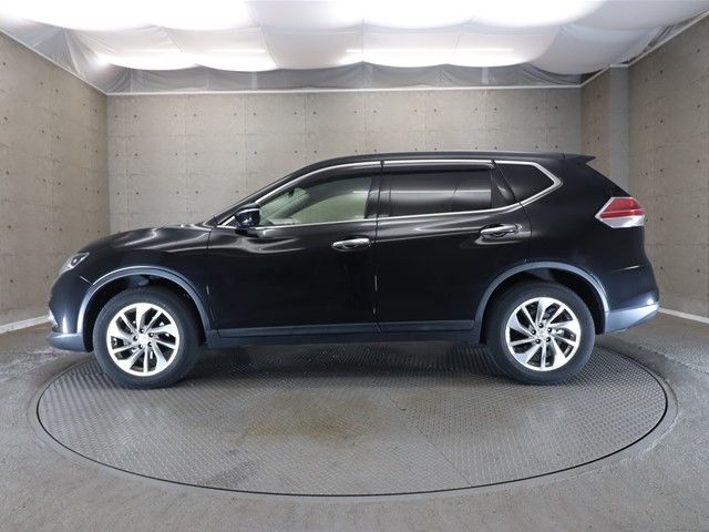 Nissan X-TRAIL 2017-03 186694-26