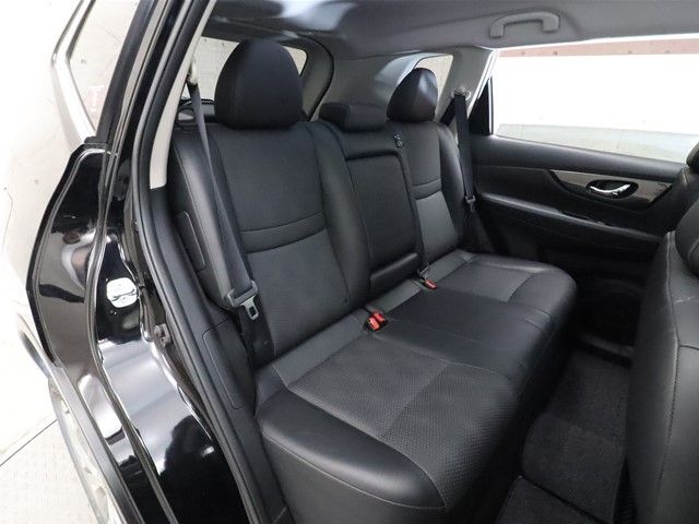 Nissan X-TRAIL 2017-03 186694-5