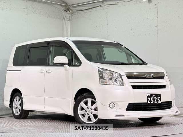 Toyota NOAH 2007-09 218418-0