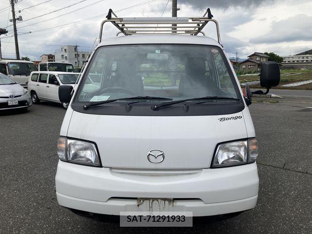 Mazda BONGO VAN 2017-03 372973-20