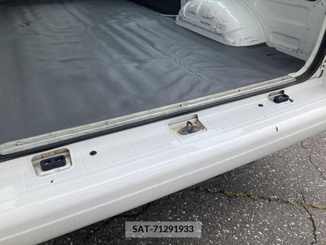 Mazda BONGO VAN 2017-03 372973-9