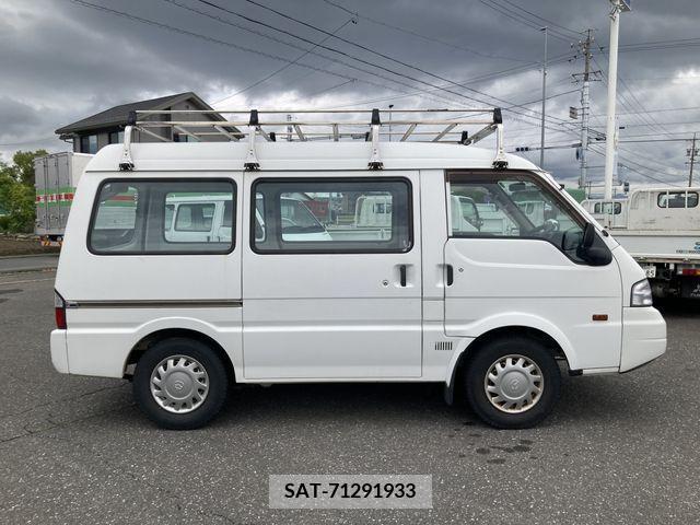 Mazda BONGO VAN 2017-03 372973-25