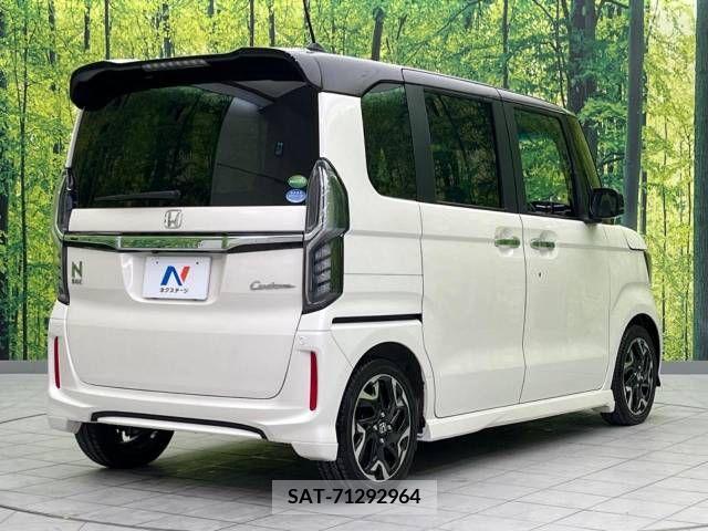 Honda N BOX CUSTOM 2018-01 243235-17