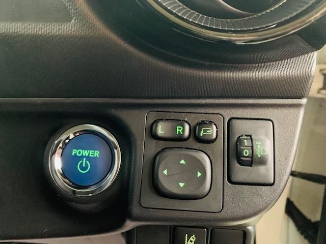Toyota AQUA 2018-10 463-18