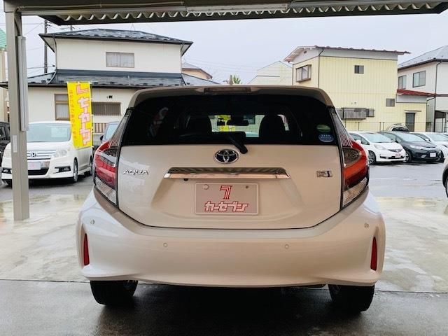 Toyota AQUA 2018-10 463-6