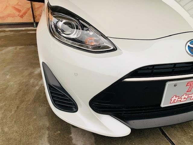 Toyota AQUA 2018-10 463-11
