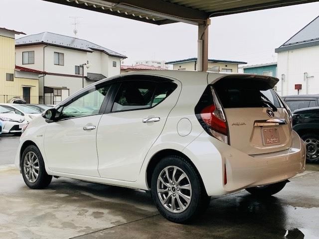Toyota AQUA 2018-10 463-7