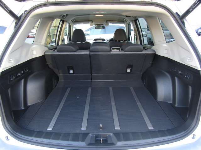 Subaru FORESTER 2019-02 10827-18