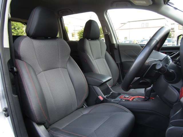 Subaru FORESTER 2019-02 10827-8