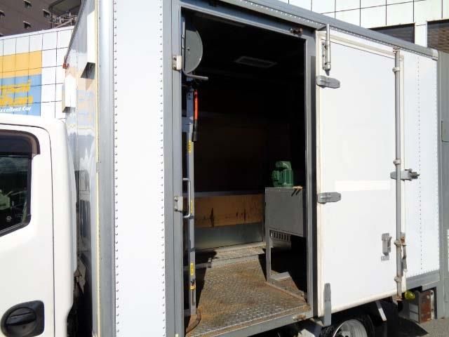 Nissan ATLAS 2014-09 13594-12