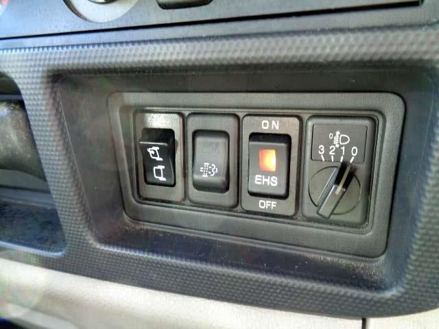 Nissan ATLAS 2014-09 13594-9