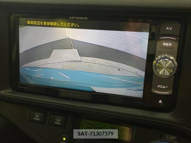 Toyota AQUA 2013-09 389269-3